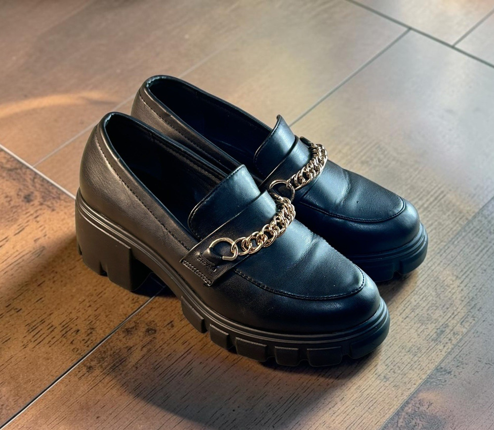 Just Fab Leli Chain Detail Lug Sole Loafer Sz 8 Black Platform Slip-On Shoes